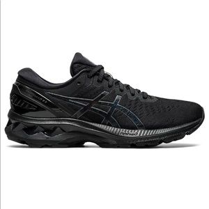 ASICS GEL-KAYANO 27, size 9 super comfortable and light shoe - only worn once